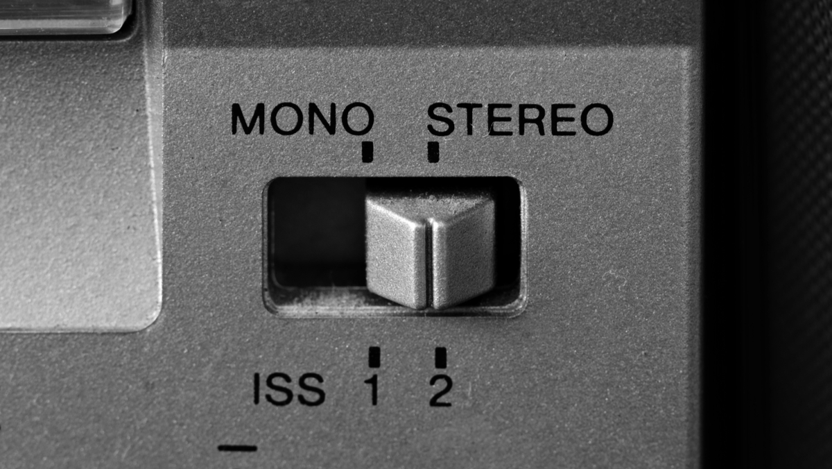 Stereo vs. Mono and How They Affect the Mind